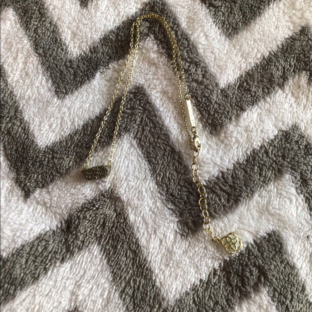 Kendra Scott ever necklace